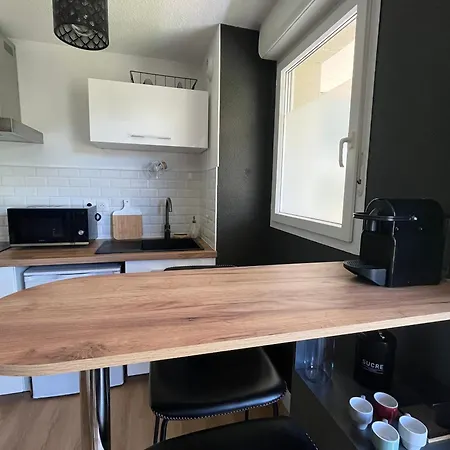 Apartman Rohmer Videoprojecteur Et Cocon Intimiste